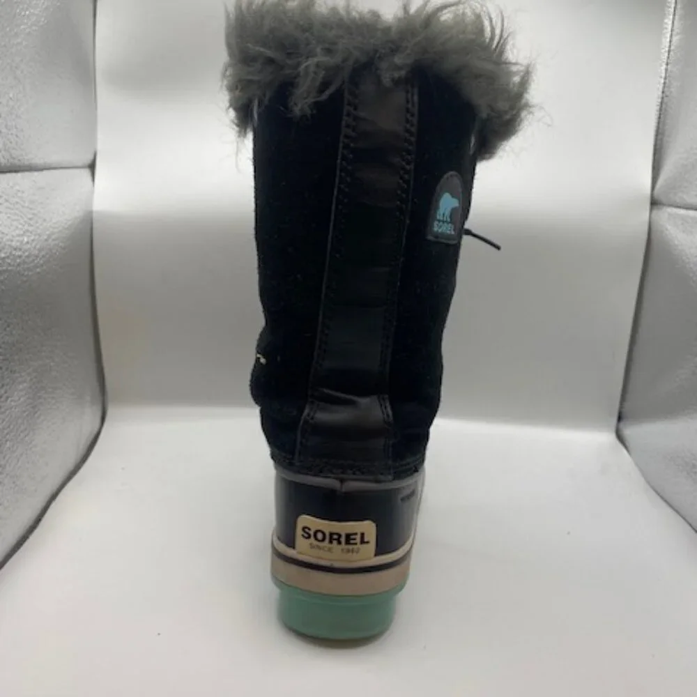 Kids SOREL black and blue lace up snow boots faux fur